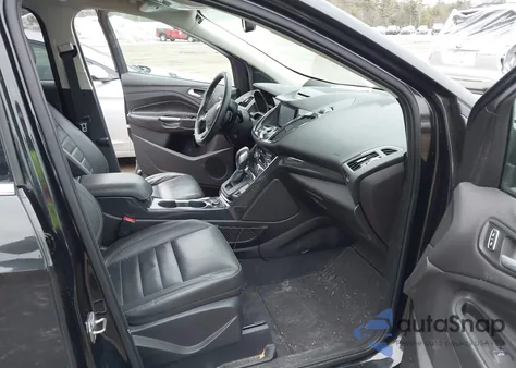 2014 Ford Escape Titanium z USA, uszkodzony, nr VIN 1FMCU9J93EUD97735